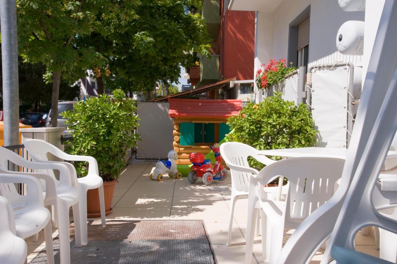 Hotel Maris Stella Риччоне Екстер'єр фото