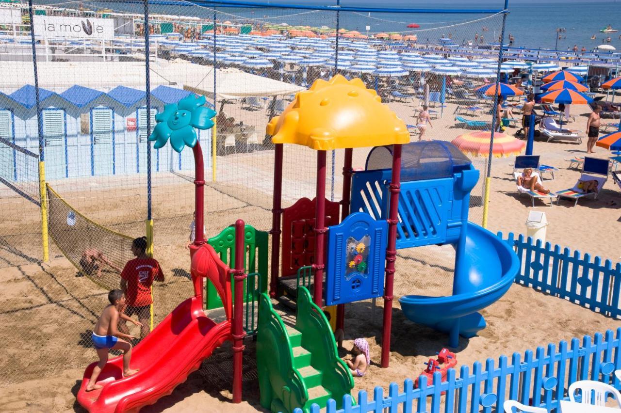 Hotel Maris Stella Риччоне Екстер'єр фото