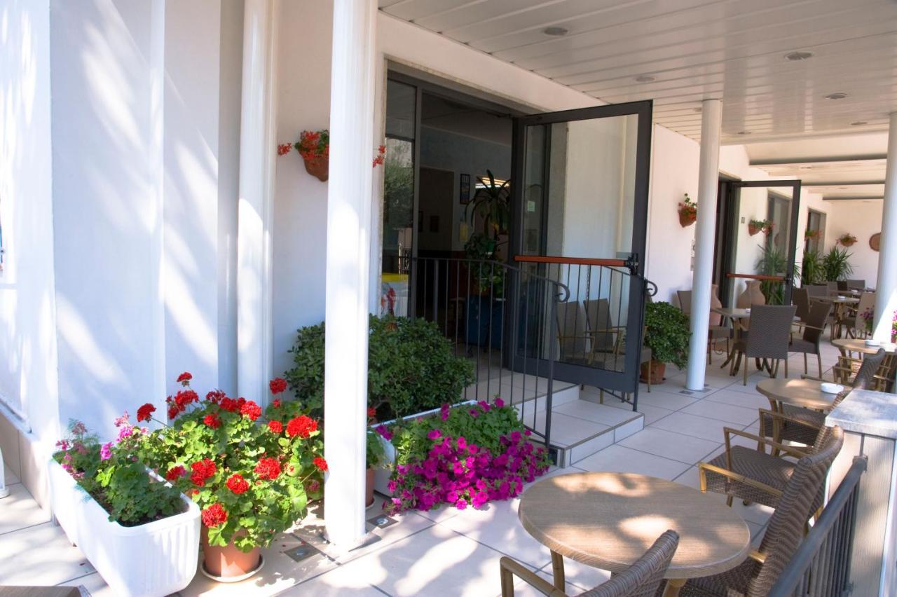Hotel Maris Stella Риччоне Екстер'єр фото