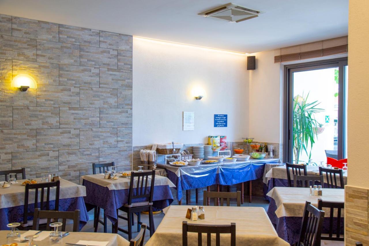Hotel Maris Stella Риччоне Екстер'єр фото