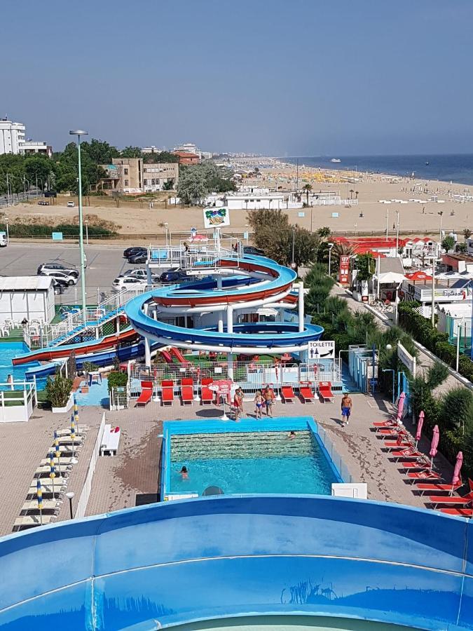 Hotel Maris Stella Риччоне Екстер'єр фото