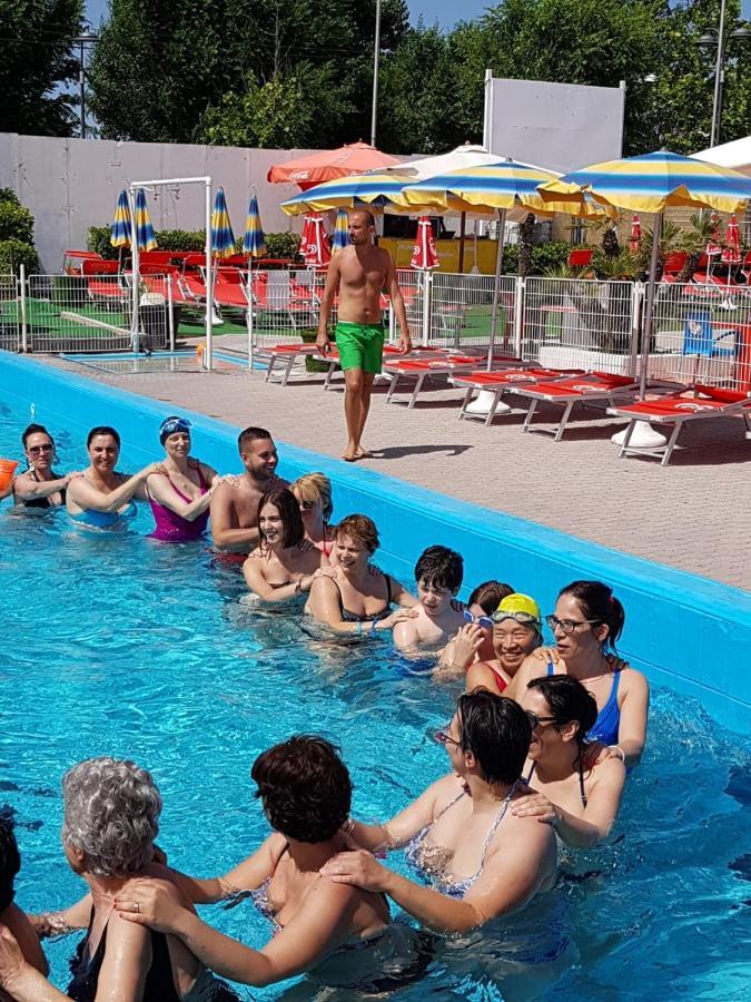 Hotel Maris Stella Риччоне Екстер'єр фото